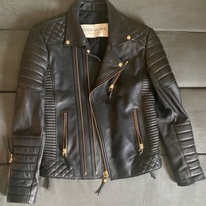 Boda Skins Golden Kay Michaels